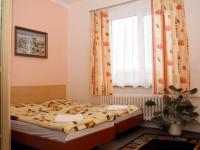 2-l��kov� pokoj s p�ist�lkou a soci�ln�m za��zen�m